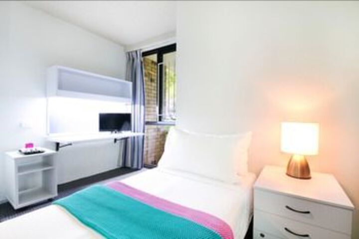 Room 18 of 44