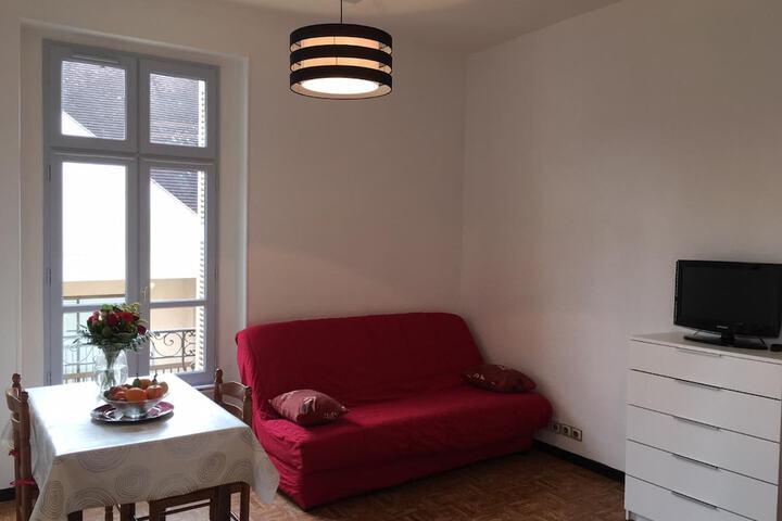 Room 25 of 52