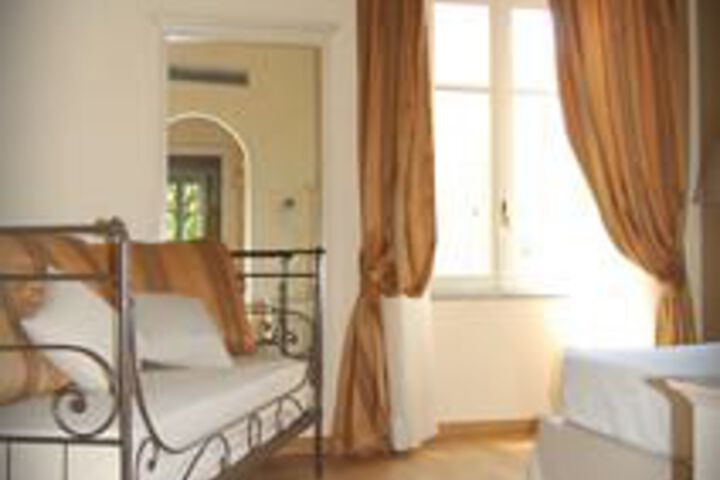 Room 14 of 44