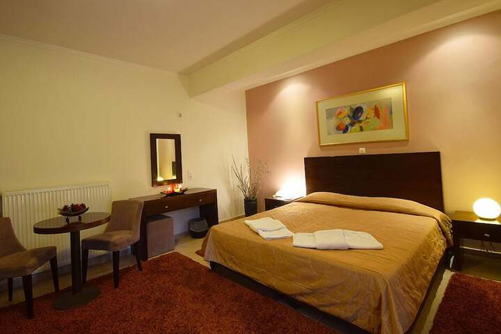 Room 5 of 38
