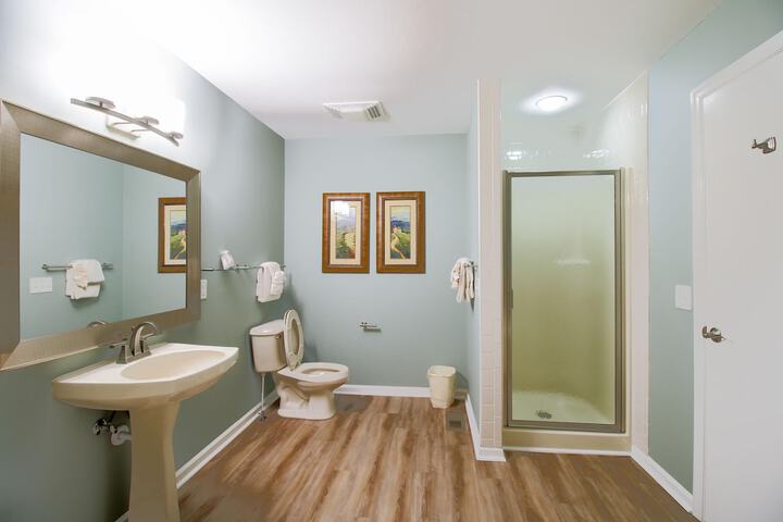 Room 10 of 44