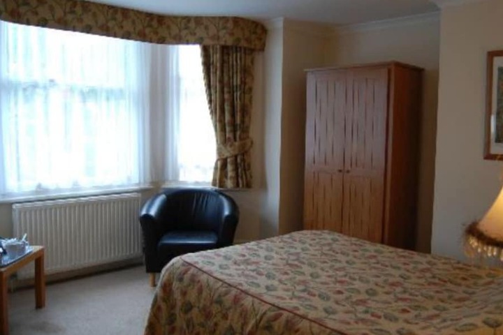 Room 5 of 45