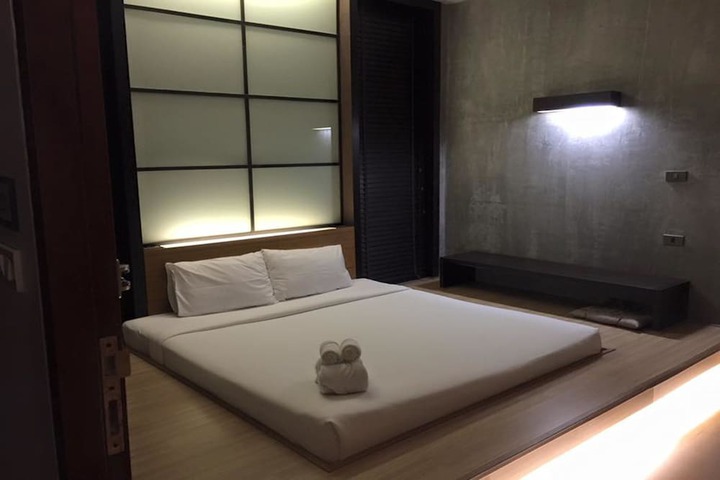 Room 4 of 22