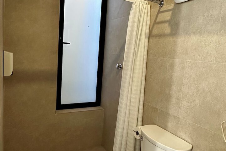 Room 43 of 57