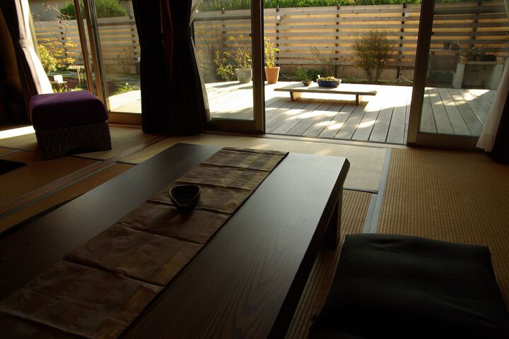 Room 8 of 16