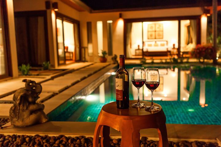 Pool Hotel
