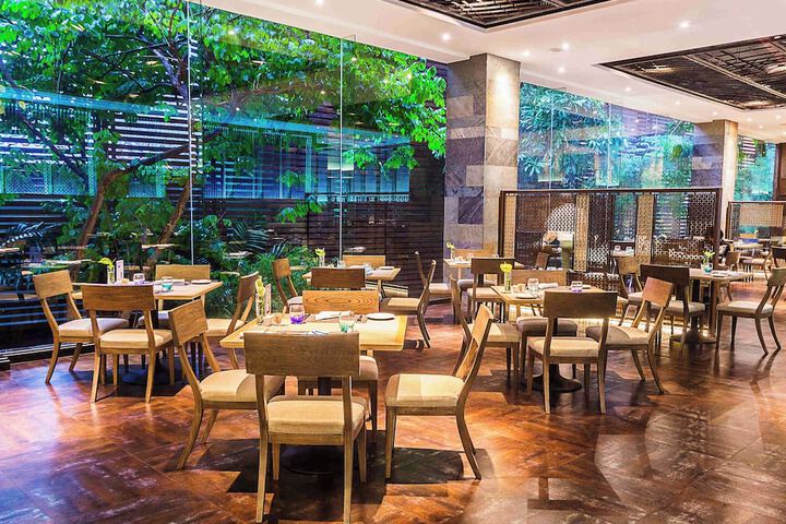 Dining 67 of 129