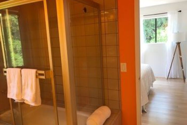 Room 11 of 57