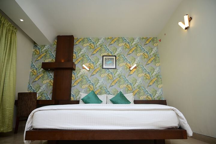 Room 7 of 25