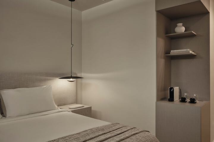 Room 15 of 57