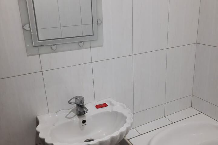 Room 40 of 85