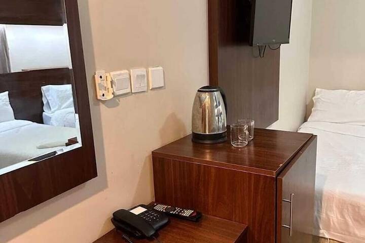 Room 7 of 15
