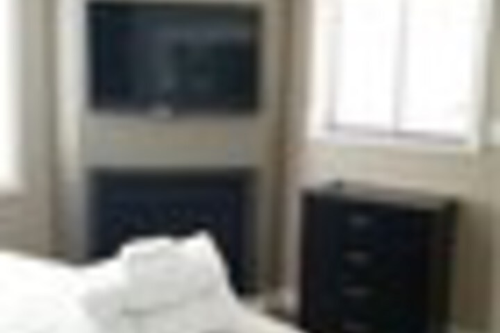 Room 119 of 828