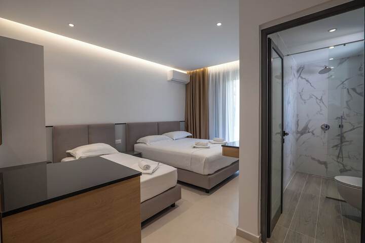 Room 22 of 89