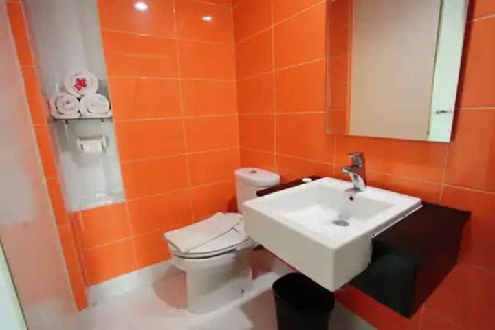 Clean Restrooms