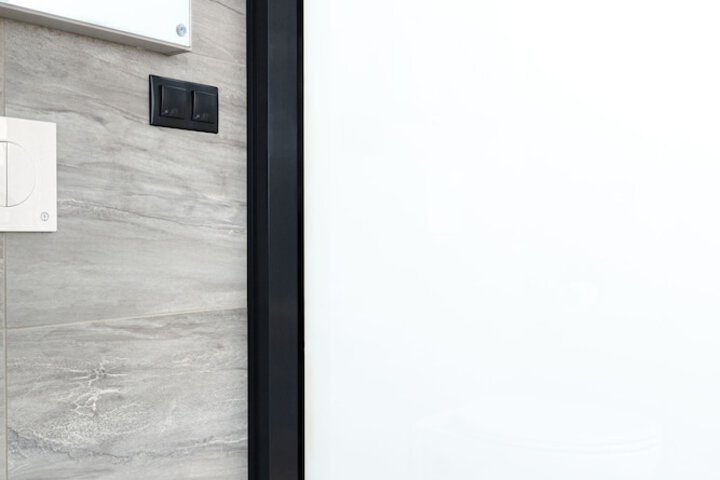 Room 46 of 76
