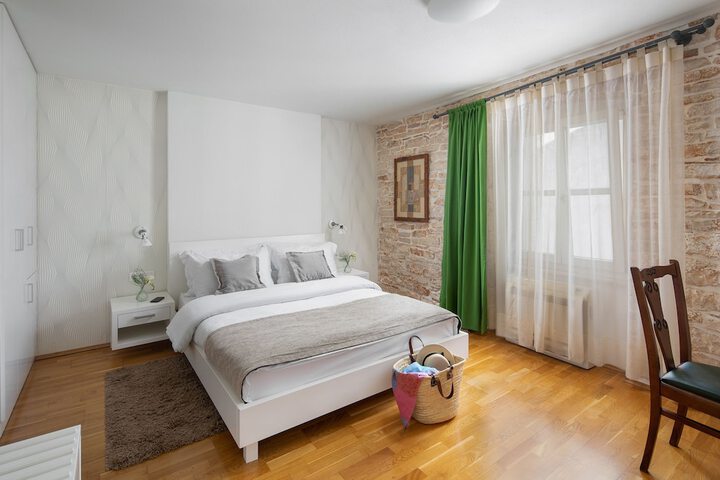 Room 20 of 61