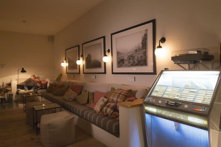 Guest Lobby