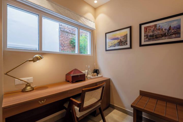 Room 44 of 226