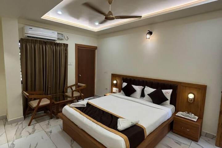 Room 4 of 15