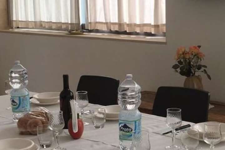 Room 22 of 35