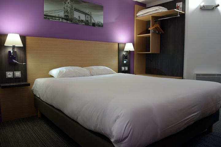 Room 11 of 70