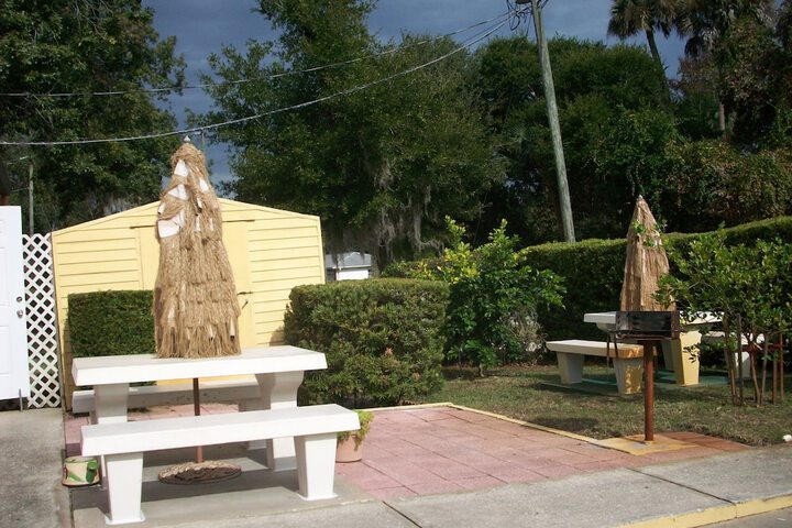 Property Grounds 19 of 24