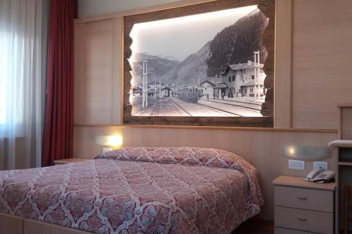 Room 16 of 46