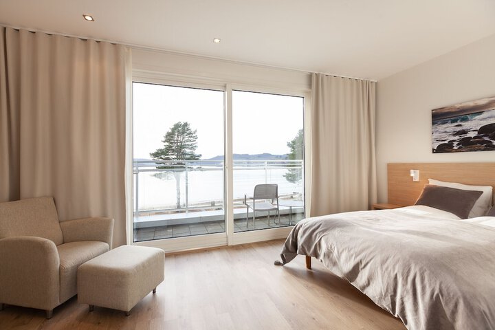 Room 10 of 85