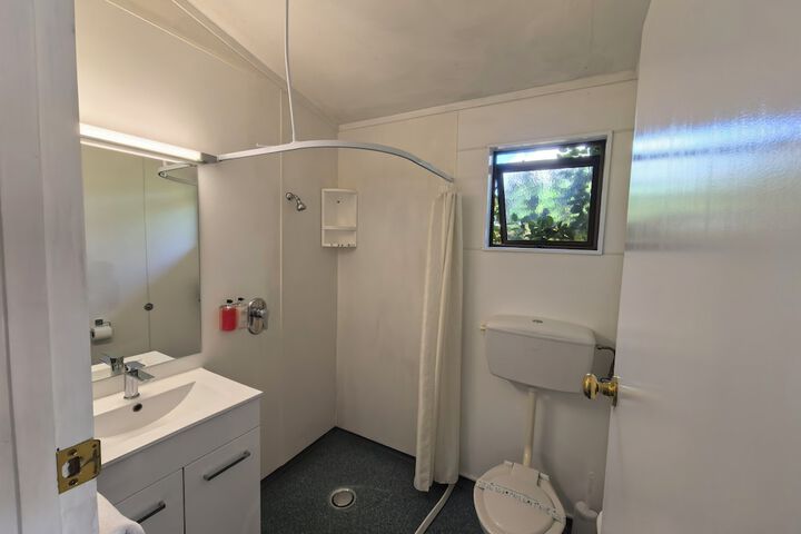 Room 34 of 76