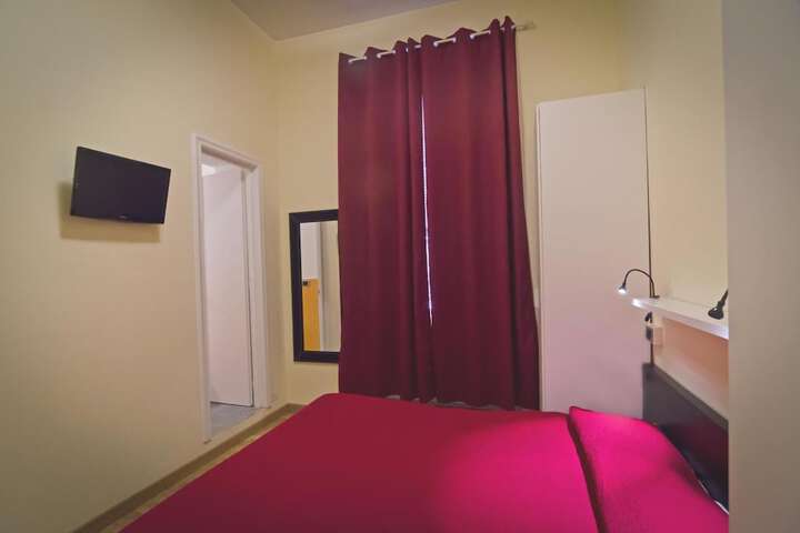 Room 18 of 44