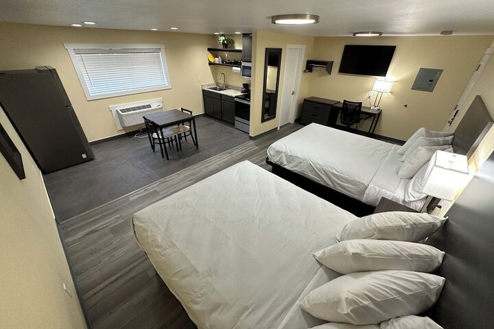 Room 3 of 15