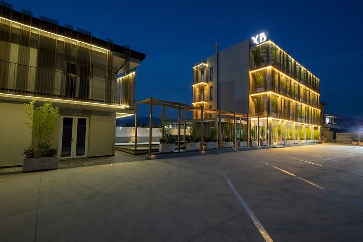 Hotel 43 of 44