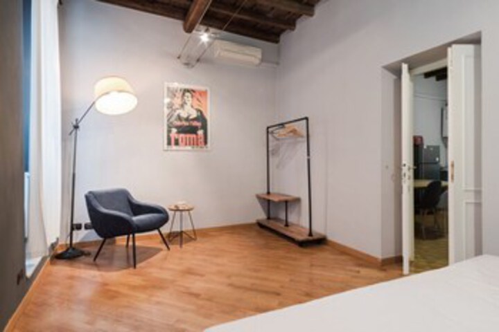 Room 7 of 25