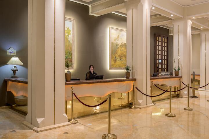 Hotel Interior 8 of 134