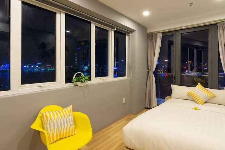Room 48 of 82