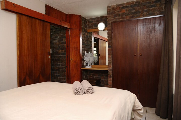 Room 44 of 267