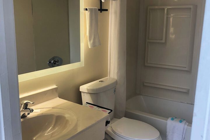 Room 43 of 54