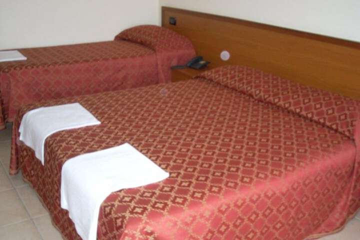Room 12 of 45