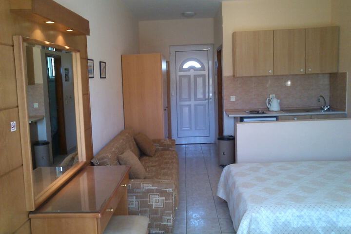 Room 14 of 44