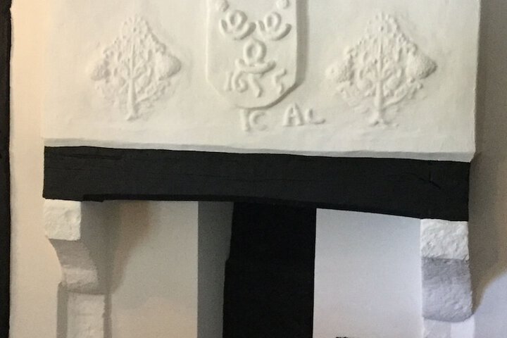 Room 4 of 41
