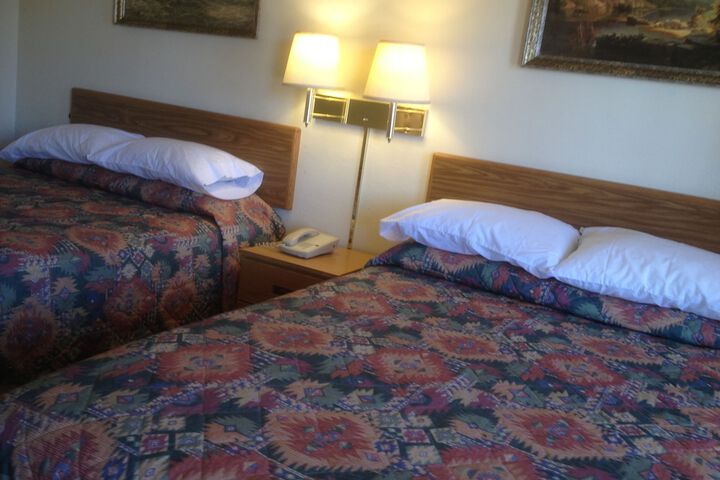 Room 3 of 32