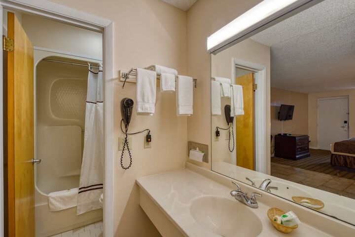 Room 31 of 37