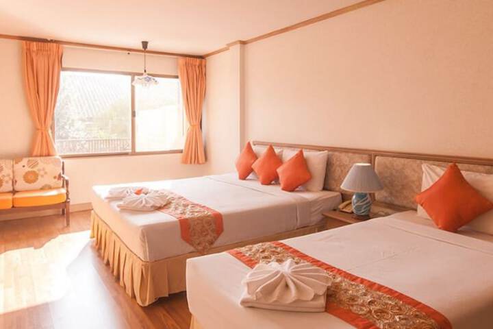 Room 4 of 49