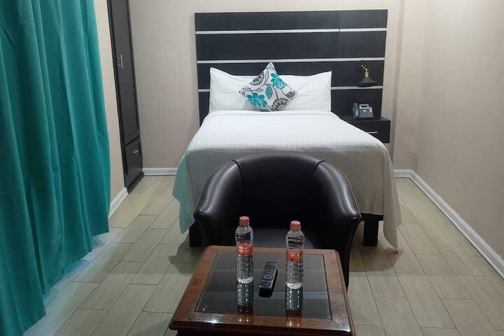 Room 16 of 42