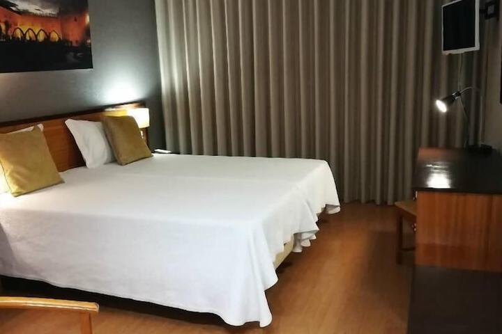 Room 17 of 62