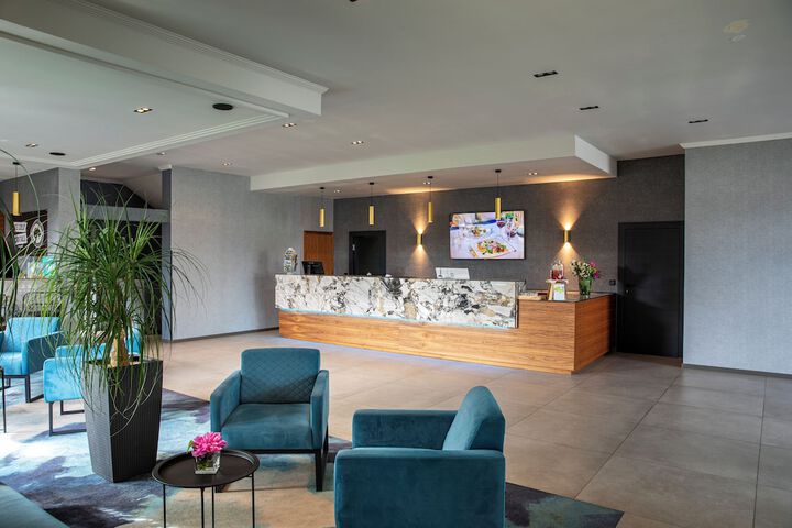 Guest Lobby