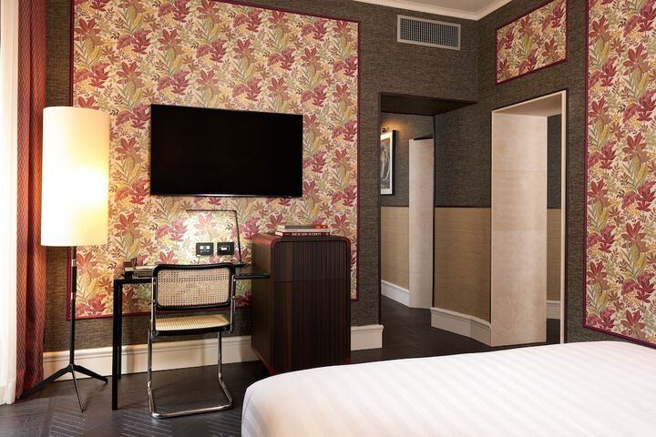 Room 10 of 78