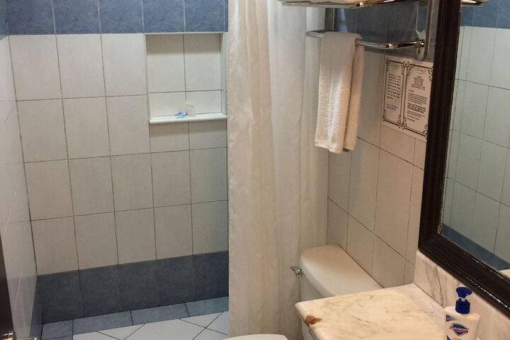 Room 26 of 39