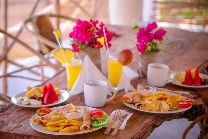 Breakfast/Coffee Service 4 of 6